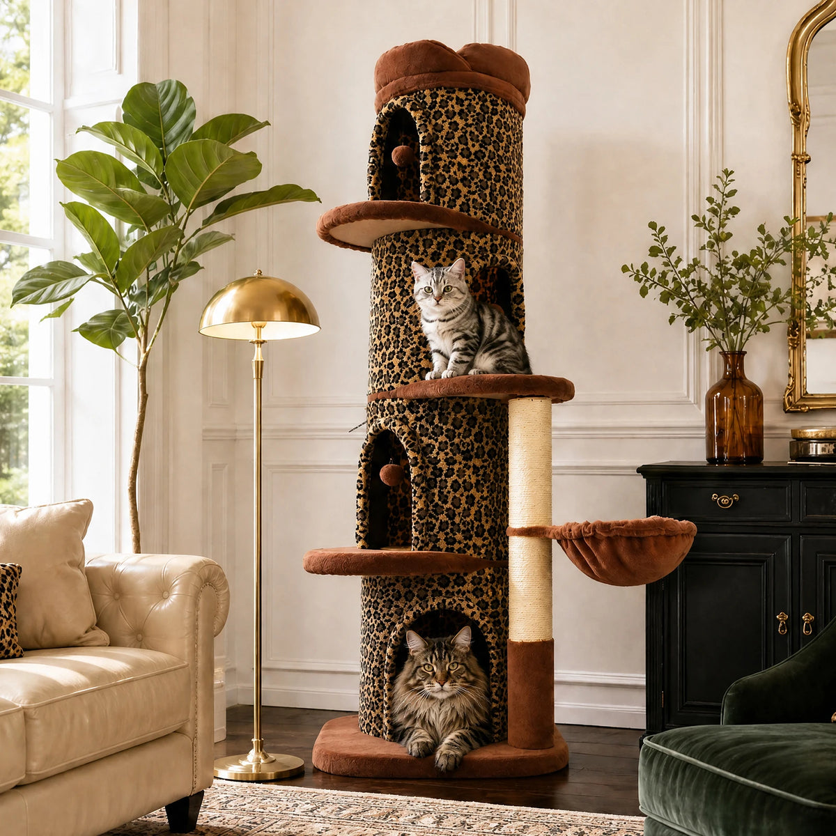 Arbre à chat léopard noir et blanc — vu de trois quarts