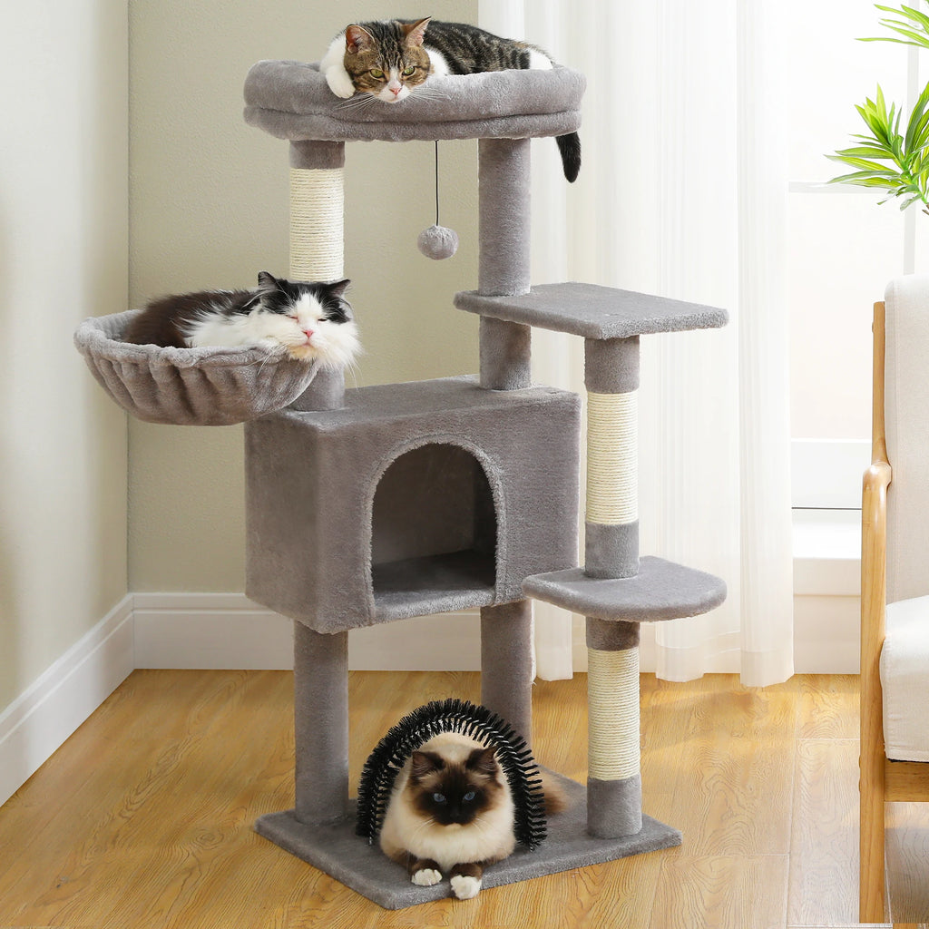 Arbre à chat vert — en situation dans un salon