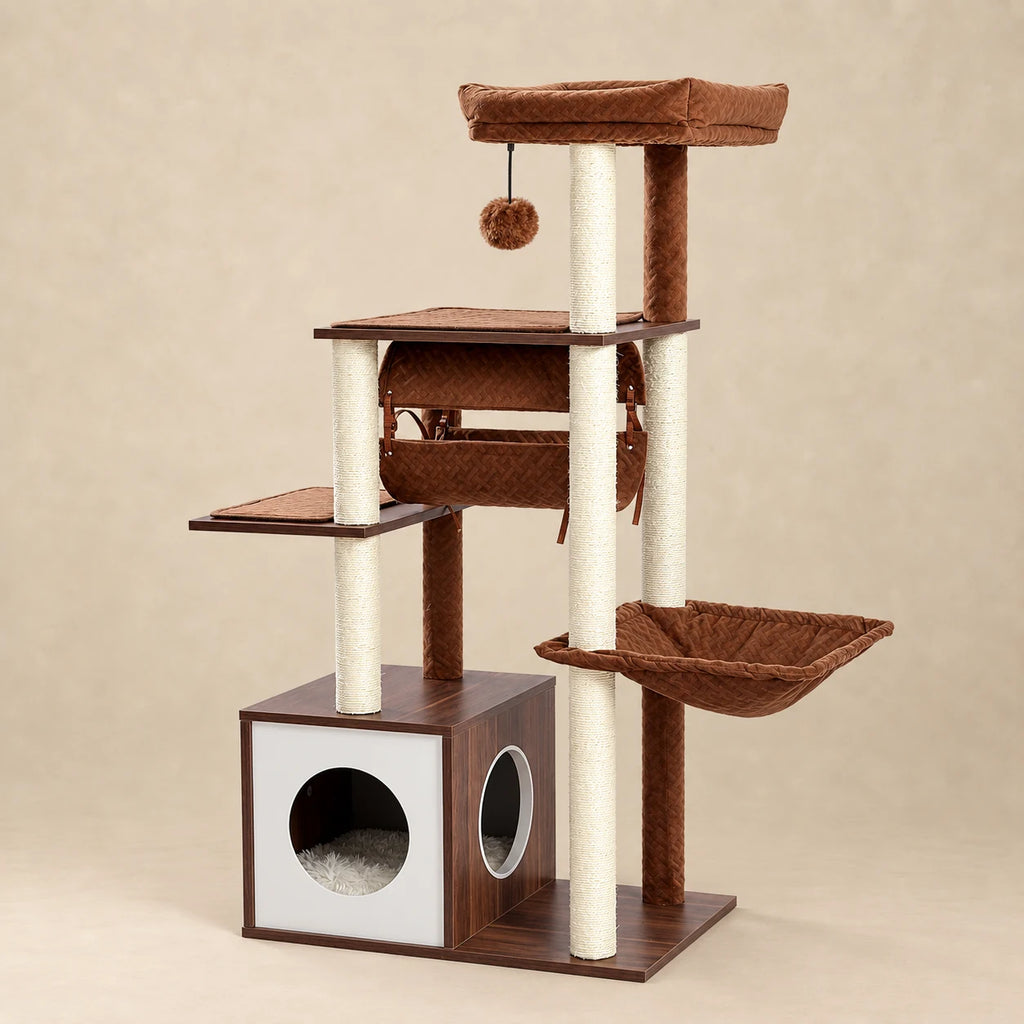 Arbre à chat Maple brun noyer avec hamac, tunnel et niche sur fond beige