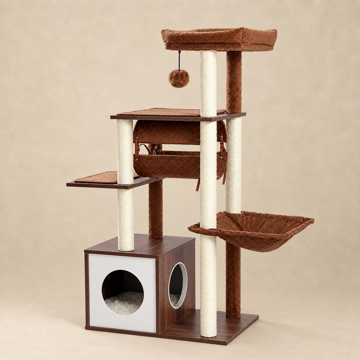 Arbre à chat Maple brun noyer avec hamac, tunnel et niche sur fond beige