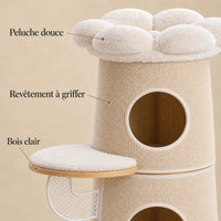 Détails du revêtement à griffer, du bois clair et de la peluche douce de l’arbre à chat Wren
