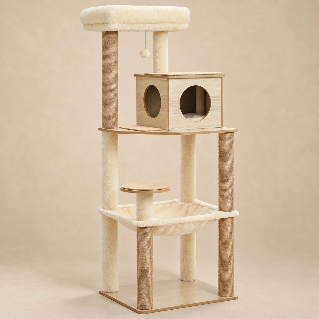 Arbre à chat Cedar beige et effet bois de 143 cm avec niche, hamac intérieur et lit haut sur fond beige