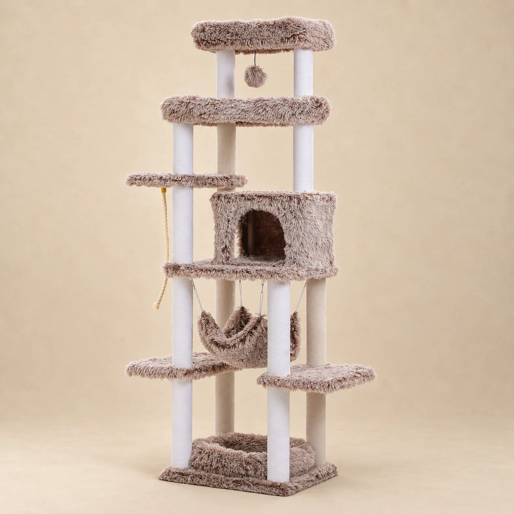 Arbre à chat XXL Acorn taupe de 185 cm avec niche, hamac suspendu, plateformes en peluche longue et poteaux en sisal sur fond beige
