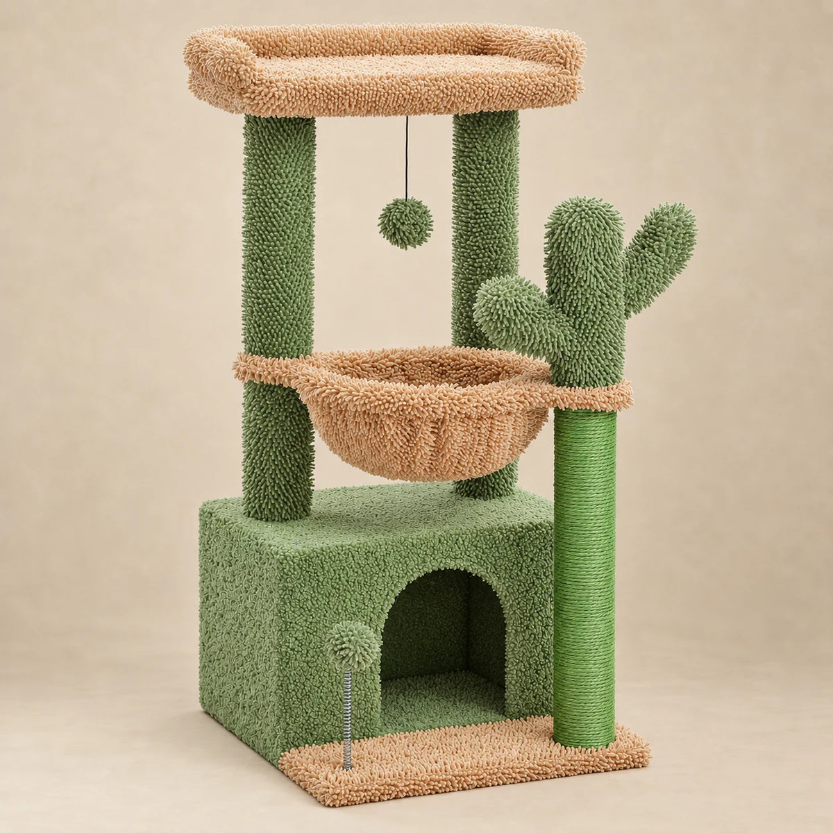 Petit arbre à chat cactus Saguaro vert et beige avec niche et hamac sur fond beige