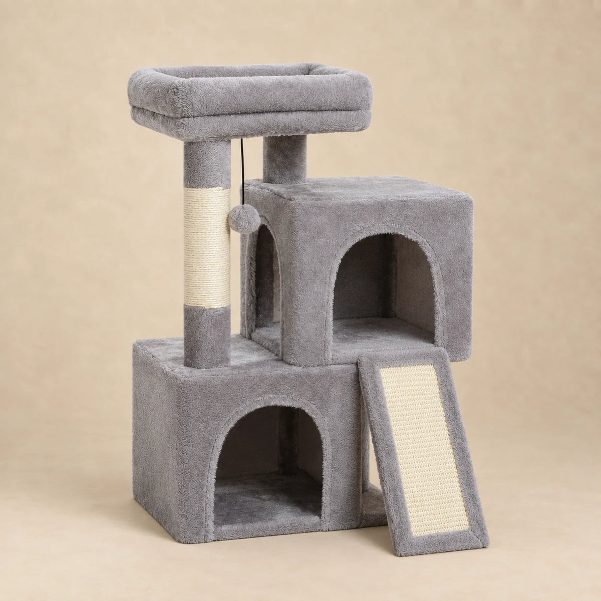 Petit arbre à chat gris Pippin de 77 cm, deux niches et rampe en sisal sur fond beige