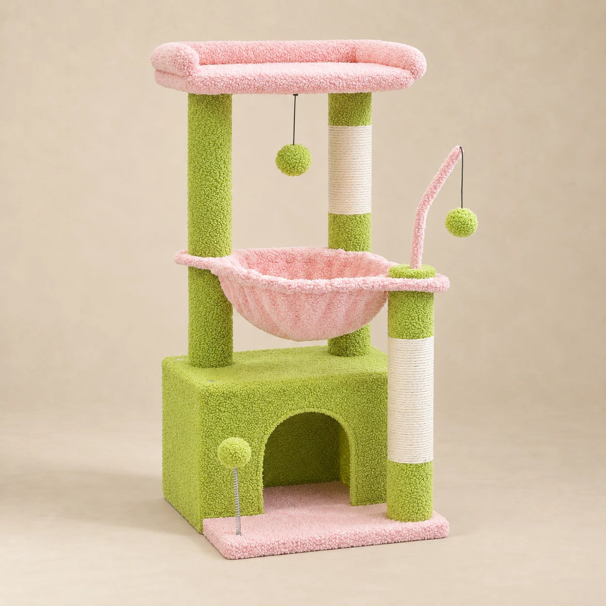 Arbre à chat Dahlia rose pâle et vert pistache de 84 cm, vue entière sur fond beige